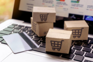 Online Shopping Paper Cartons Or Parcel With A Shopping Cart L